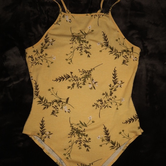 Forever 21 Tops - Forever 21 Yellow Floral Bodysuit